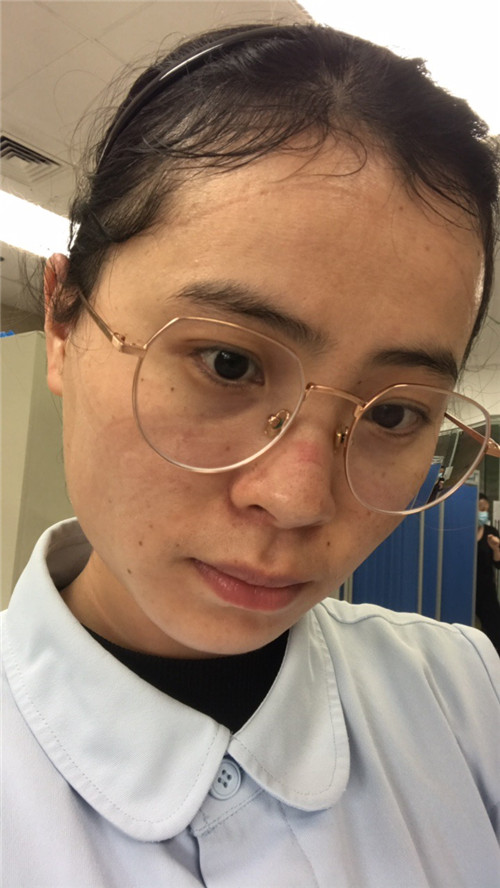 1580723462135980.jpg 工作完脱下防护用品的龙丹.jpg